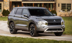 Đánh giá Mitsubishi Outlander 2025: về Việt Nam chưa chắc có cửa