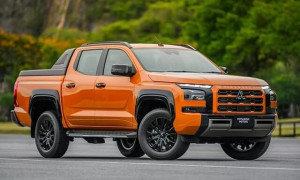 Đánh giá Mitsubishi Triton 2025: thiết kế đột phá, vẫn rẻ hơn Ranger
